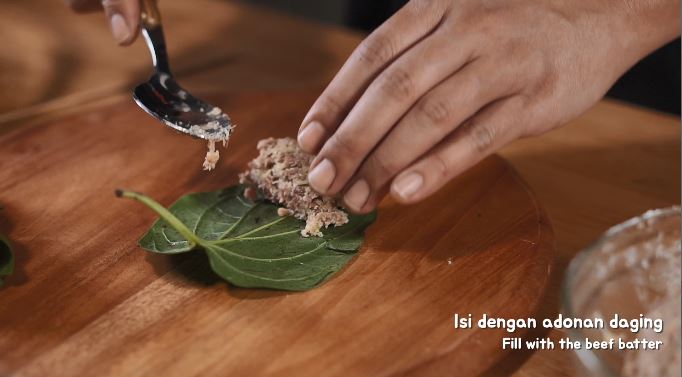 Daging Sapi Bakar Daun Sirih