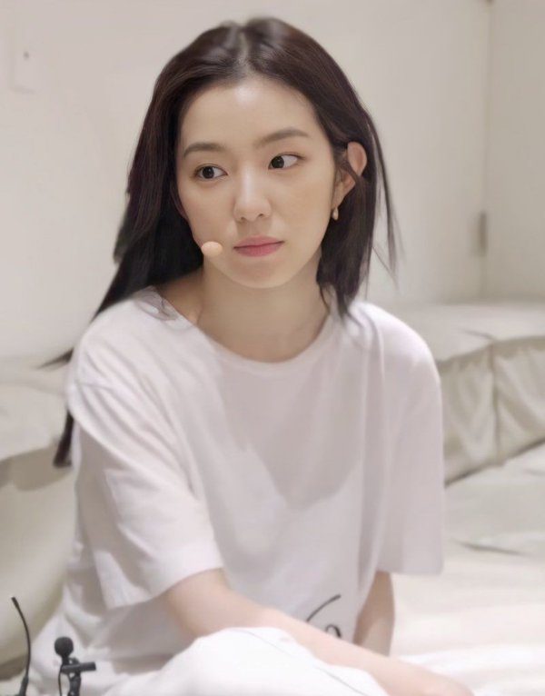 Potret member Red Velvet tanpa makeup © berbagai sumber