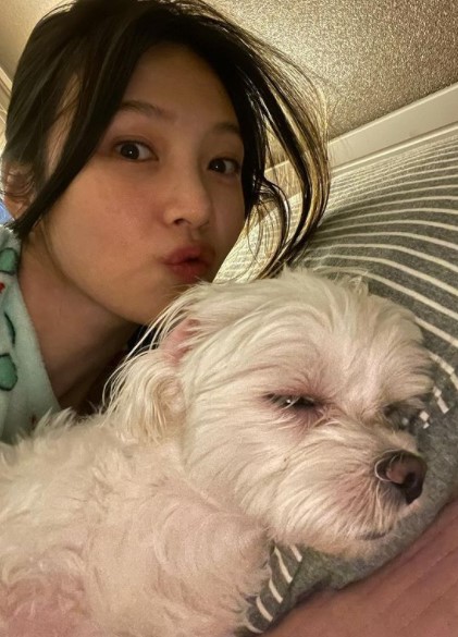 Potret member Red Velvet tanpa makeup © berbagai sumber