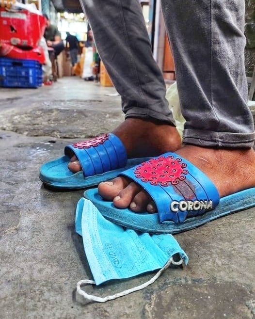 tulisan di benda nyeleneh © berbagai sumber tulisan di benda nyeleneh © berbagai sumber