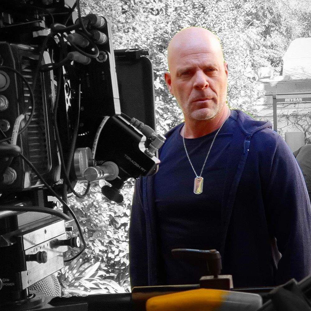 Bruce Willis pensiun akting usai didiagnosis gangguan aphasia