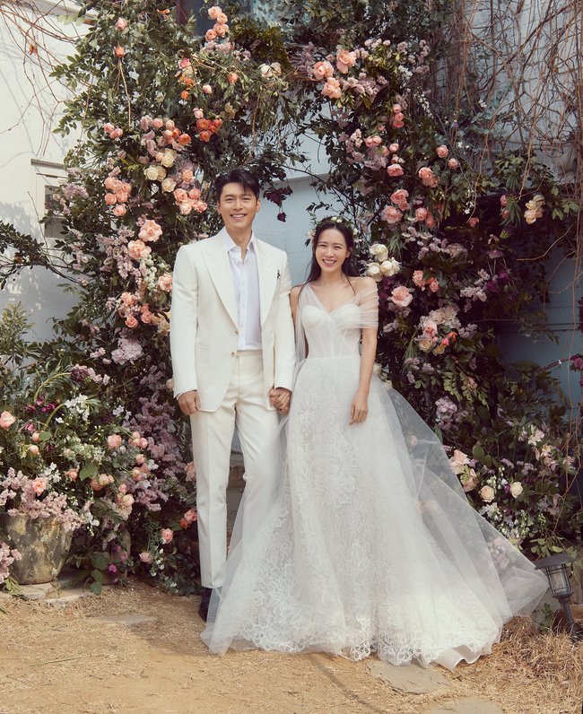 7 Momen pernikahan Hyun Bin dan Son Ye-jin, pose keduanya bikin baper