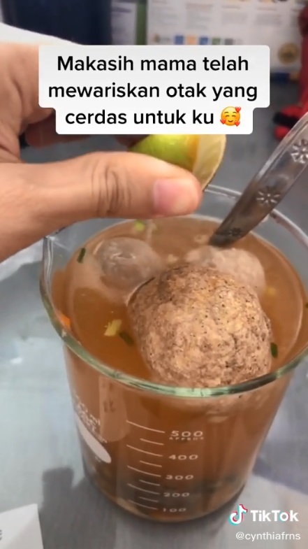 makanan di dalam gelas © berbagai sumber