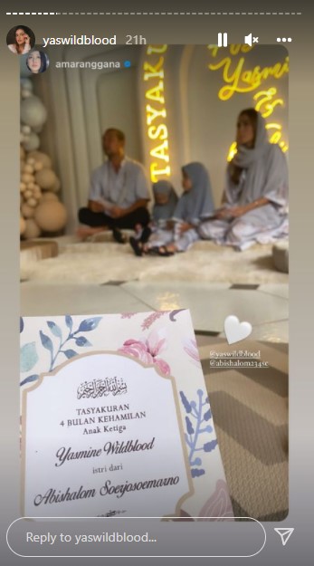 Momen syukuran kehamilan Yasmine Wildblood © Instagram Momen syukuran kehamilan Yasmine Wildblood © Instagram