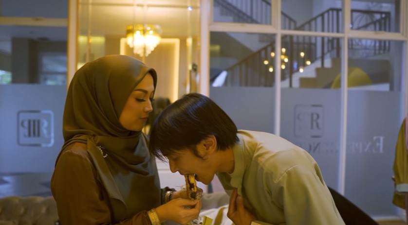 pemotretan Imel Putri dan Reiner Manopo © YouTube