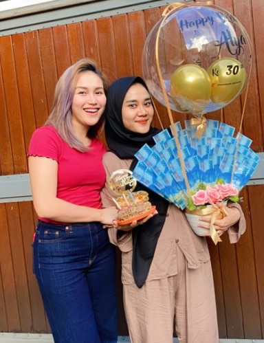 Potret Ayu Ting Ting tampil flawless © Instagram