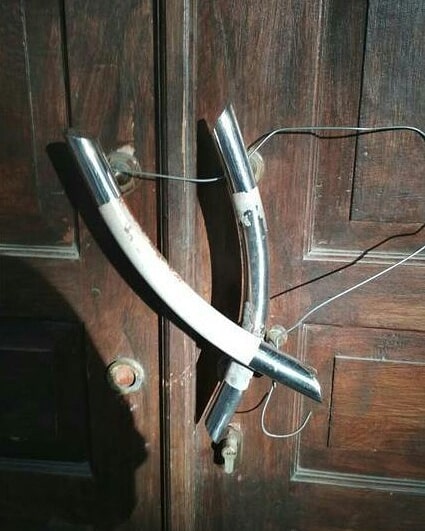 momen orang mengatasi masalah lucu © berbagai sumber