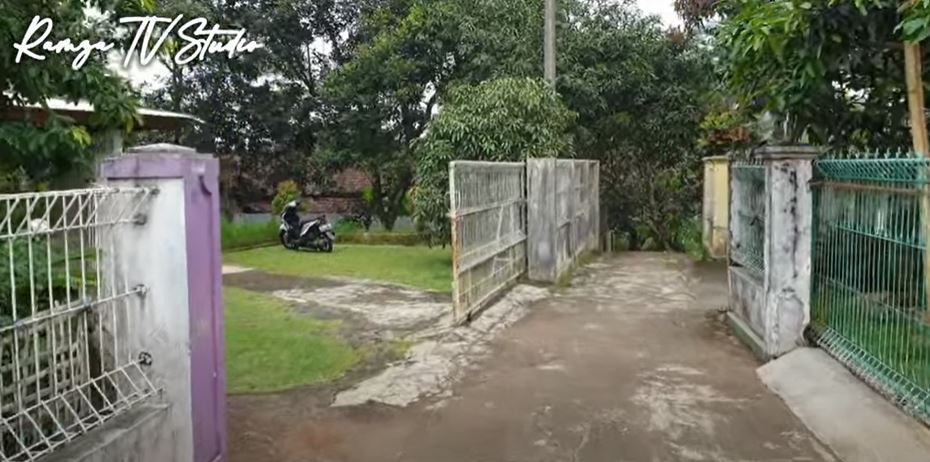 rumah Deddy Dores © YouTube