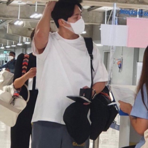 Kim Seon-ho di Thailand Berbagai sumber