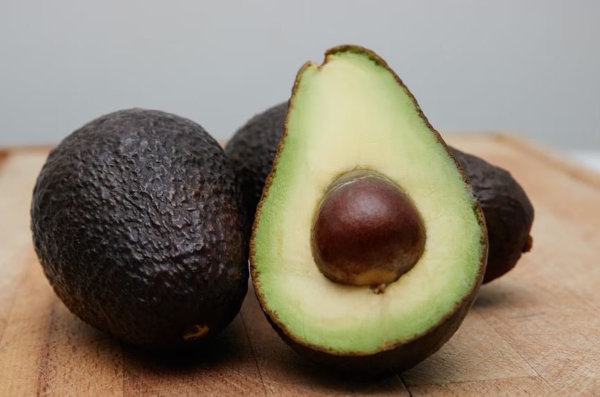 7 Cara memilih menu sahur sehat, cegah badan lemas selama puasa