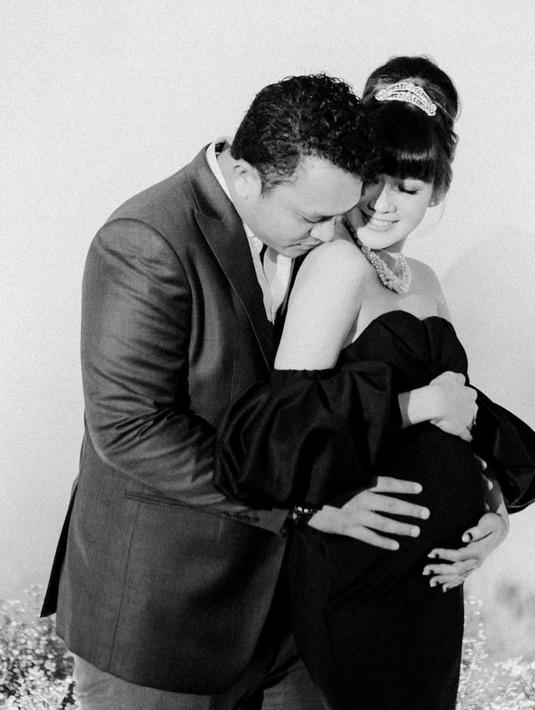 Potret maternity Adiezty Fersa istri Gilang Dirga © Instagram