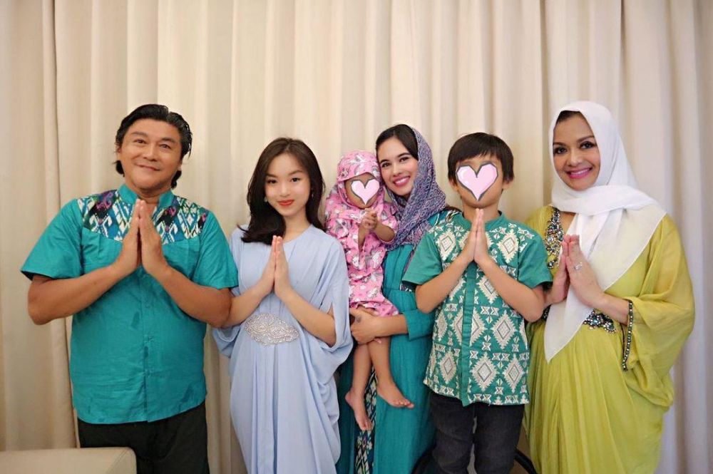 potret kompak betharia sonata dan istri mantan suami © instagram potret kompak betharia sonata dan istri mantan suami © instagram