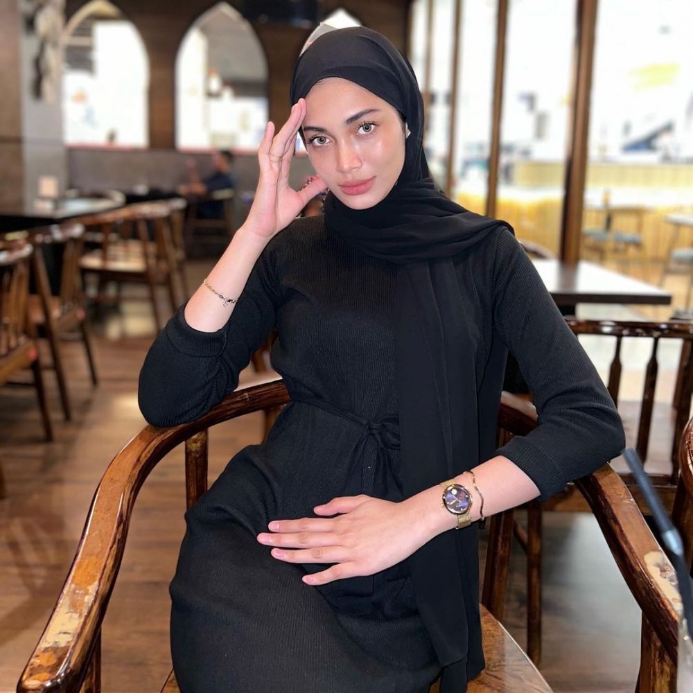 transformasi Danisa Khairiyah eks istri Tengku Tezi © berbagai sumber transformasi Danisa Khairiyah eks istri Tengku Tezi © berbagai sumber