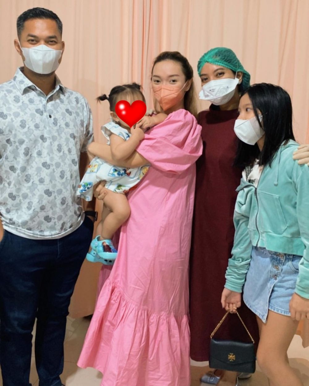 baby bump Zaskia Gotik hamil kedua berbagai sumber baby bump Zaskia Gotik hamil kedua berbagai sumber