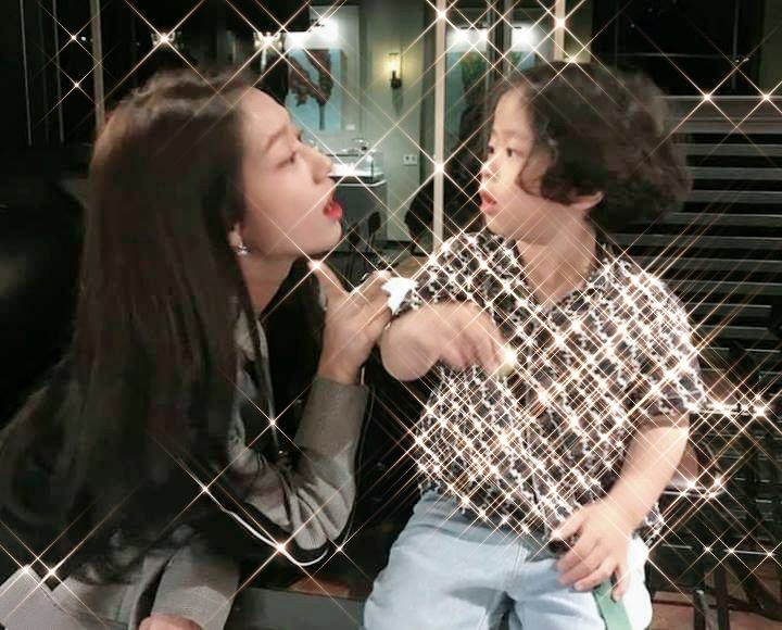 Park Shin-hye momong anak kecil berbagai sumber