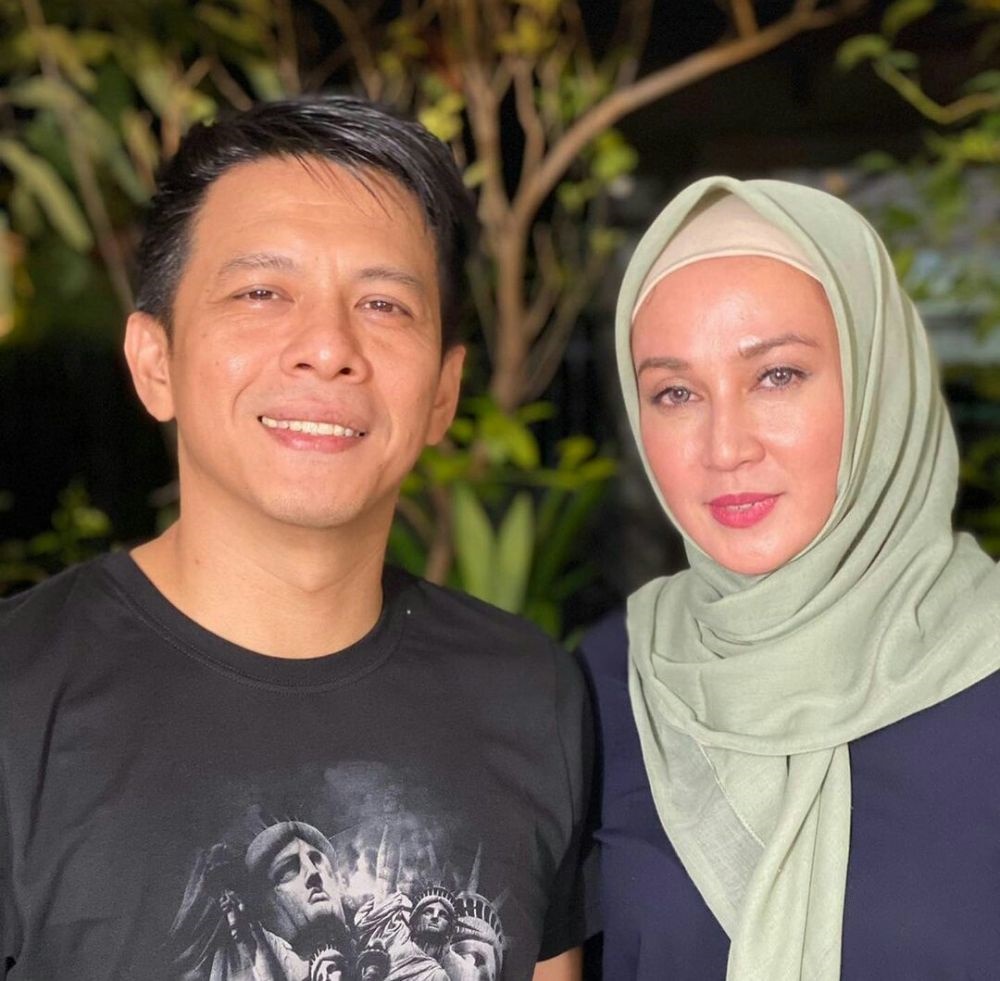 Momen seleb ketemu Ariel Noah © berbagai sumber