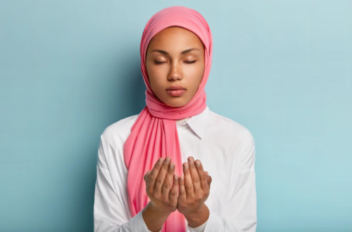 Doa ayat kursi beserta terjemahan dan keutamaannya lengkap © 2022 berbagai sumber 