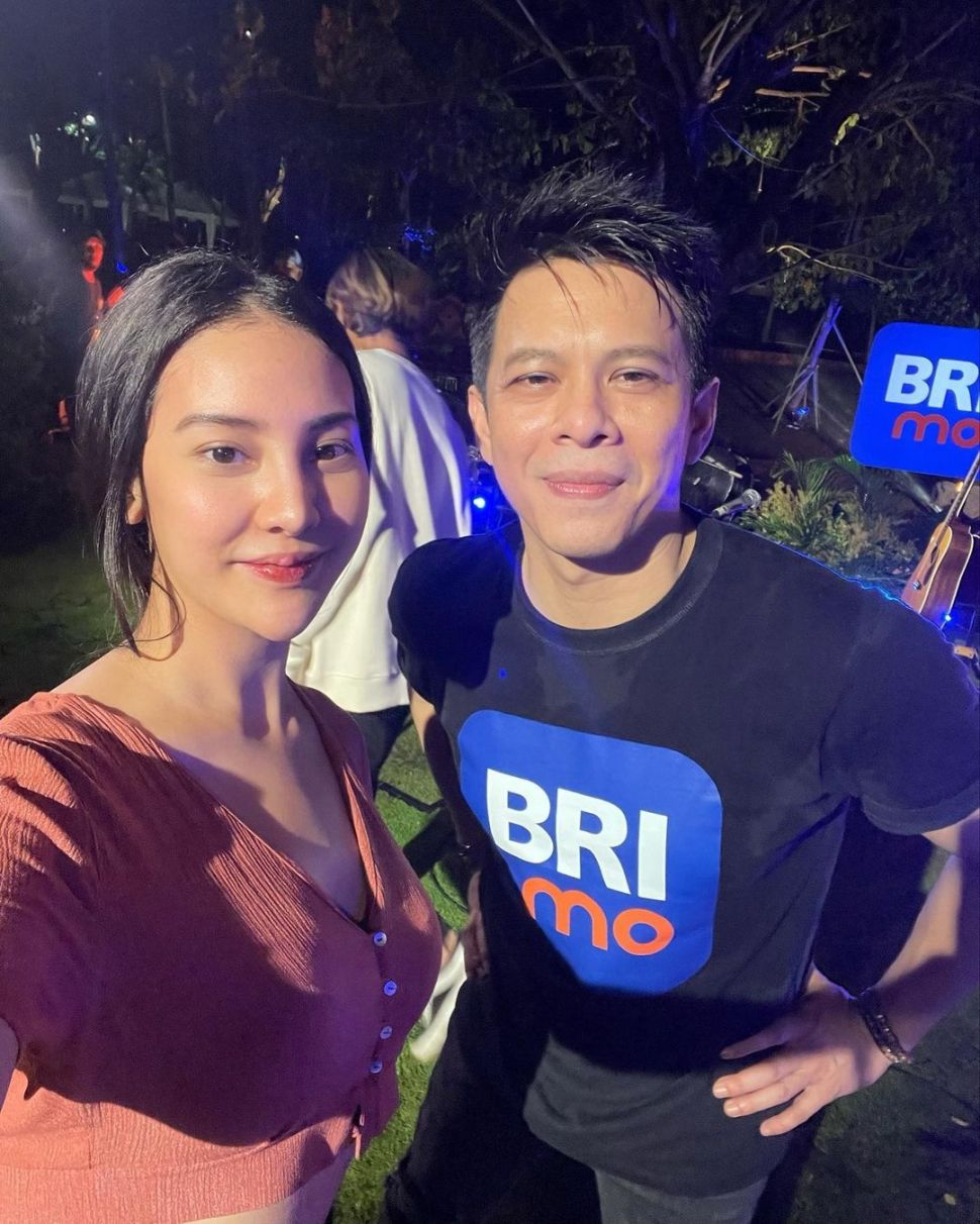 Momen seleb ketemu Ariel Noah © berbagai sumber