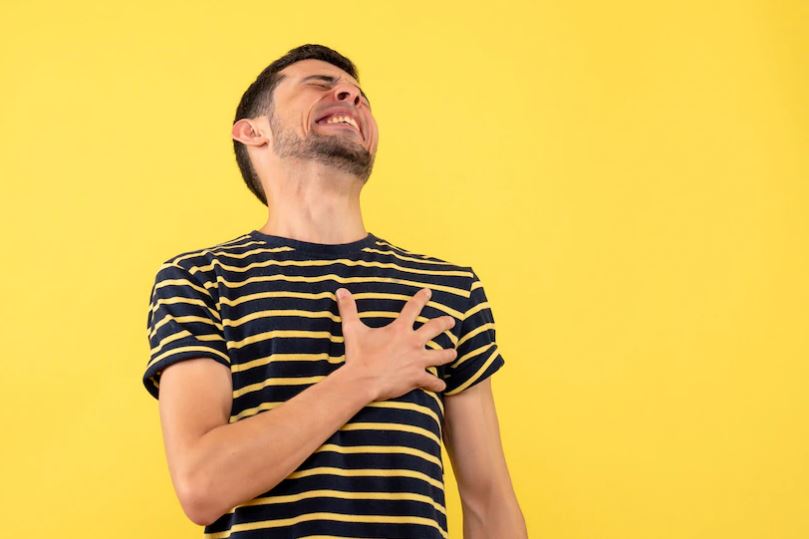 9 Dampak buruk minum kopi saat puasa, bisa ganggu pencernaan