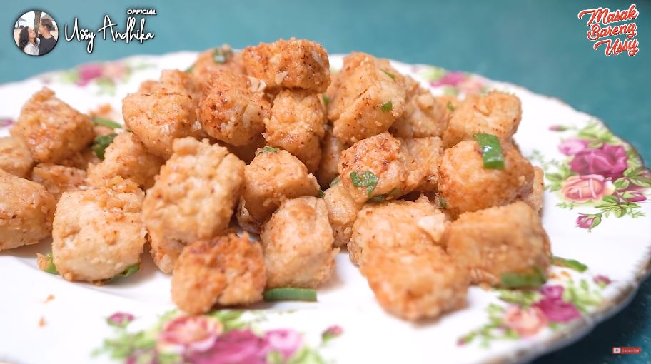 11 Kreasi gorengan ala Ussy Sulistiawaty, praktis & cocok jadi takjil