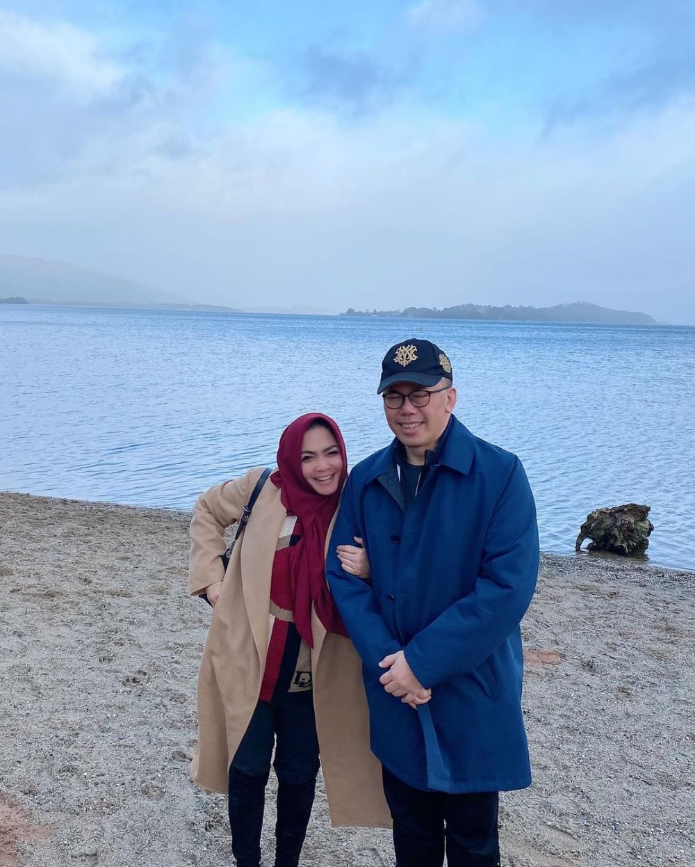 rieta amilia dan suami © Instagram