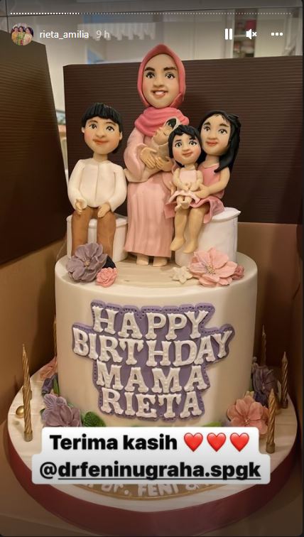 9 Kue ulang tahun Rieta Amilia dari tahun ke tahun, selalu elegan