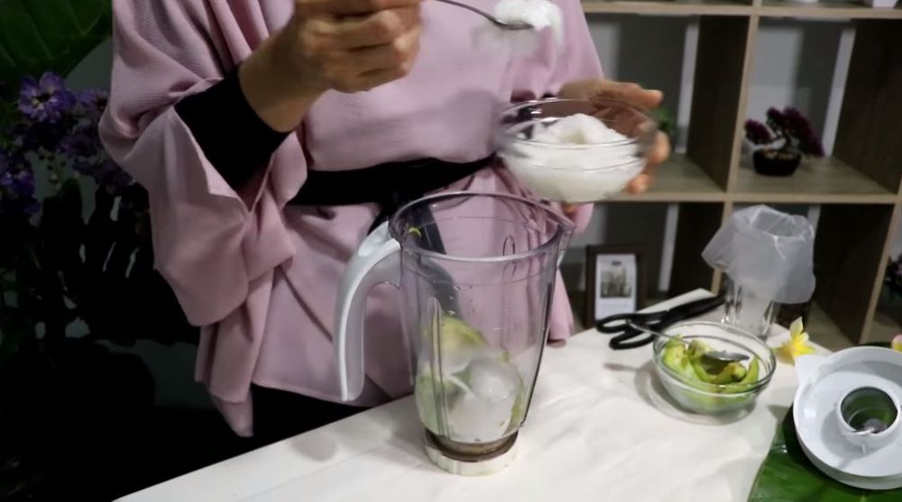 11 Trik mudah Dewi Hughes bikin sushi tanpa nasi, sehat dan lezat