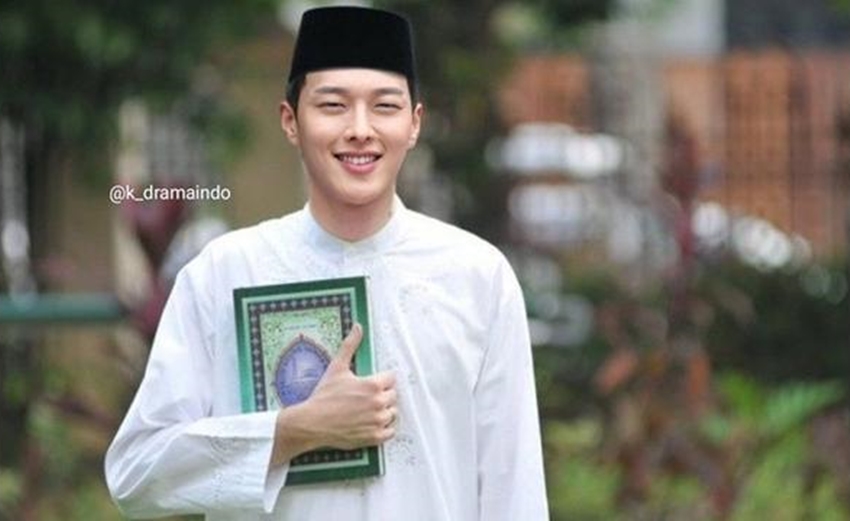13 Editan lucu seleb Korea edisi Ramadan, bikin puasa makin semangat