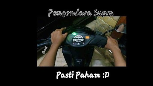 Potret lucu cuma dipahami pengendara motor bebek © berbagai sumber Potret lucu cuma dipahami pengendara motor bebek © berbagai sumber