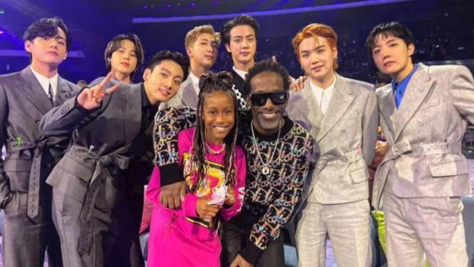 Potret akrab member BTS bareng 11 penyanyi Hollywood, bikin fans heboh