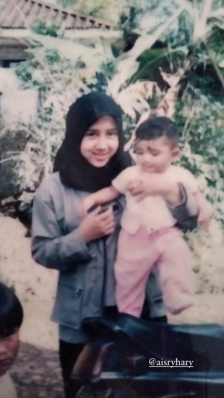 potret masa kecil nadya mustika © instagram