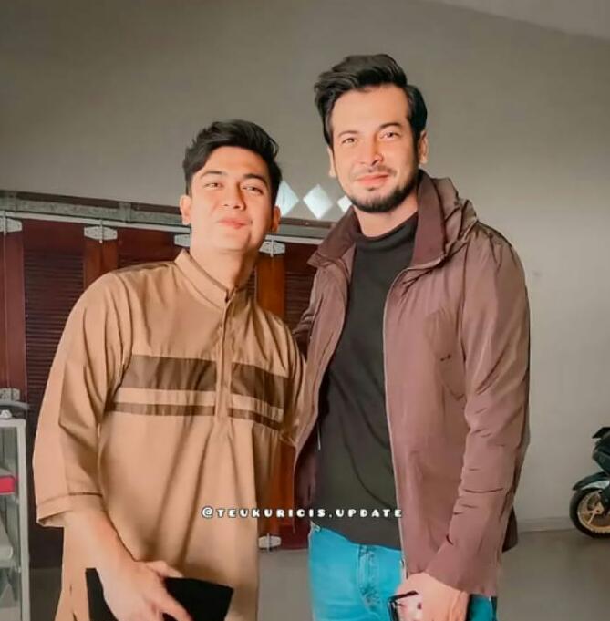 momen pertemuan teuku ryan dan boy hamzah © instagram