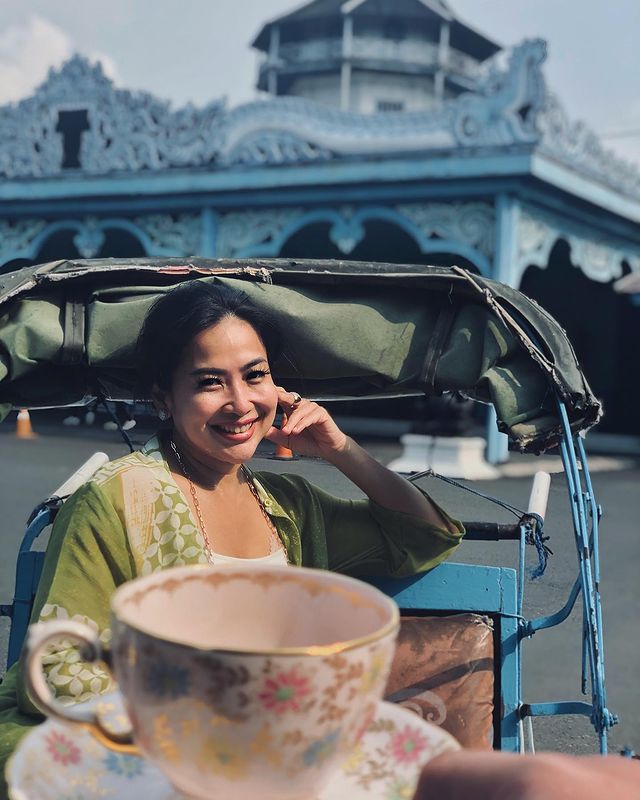 7 Makanan dikonsumsi Feni Rose, bikin diet lancar di usia 48 tahun