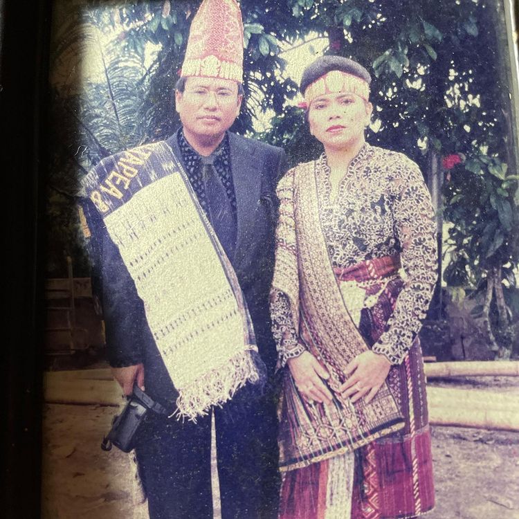 potret Hotman Paris bersama istri © Instagram/@hotmanparisofficial