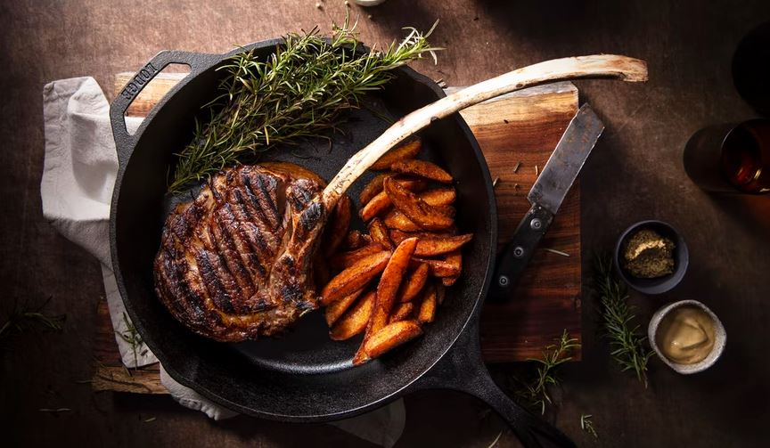 9 Pola makan Kesha Ratuliu saat diet, aman buat ibu menyusui