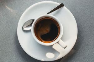 Tanpa disadari, 9 kebiasaan santap sahur ini bisa bikin badan lemas