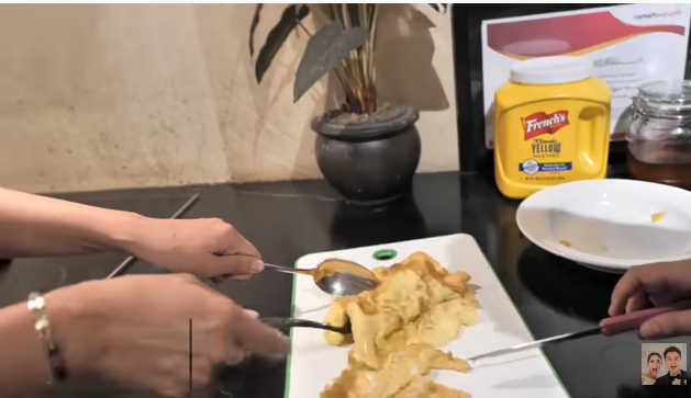 Intip hasil masakan 7 seleb saat belajar masak, simpel buat pemula