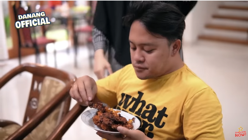 Intip hasil masakan 7 seleb saat belajar masak, simpel buat pemula