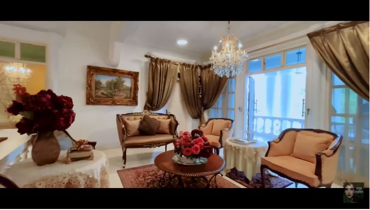 rumah masa muda ibunda tasya farasya © YouTube