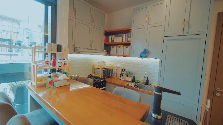 penampakan rumah joshua suherman © YouTube