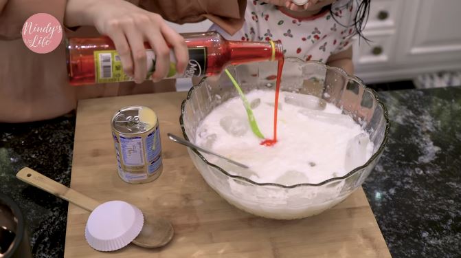 Kreasi takjil serba es ala 9 seleb, segar dan mudah ditiru