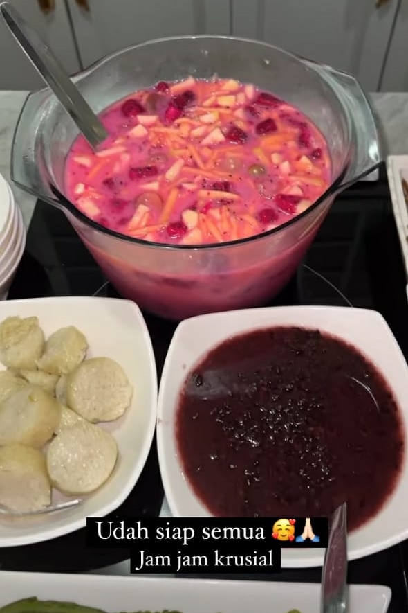 Kreasi takjil serba es ala 9 seleb, segar dan mudah ditiru