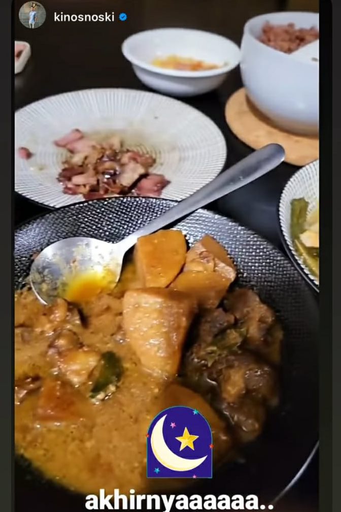 Inspirasi menu sahur 13 seleb untuk suami, simpel dan menggugah selera