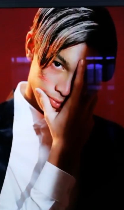 Momen pemotretan Eddy Meijer jadi model © Instagram Momen pemotretan Eddy Meijer jadi model © Instagram