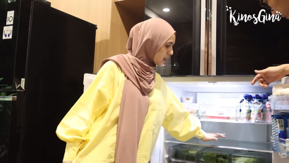 9 Cara menata kulkas ala Nycta Gina, rapi dan makin luas