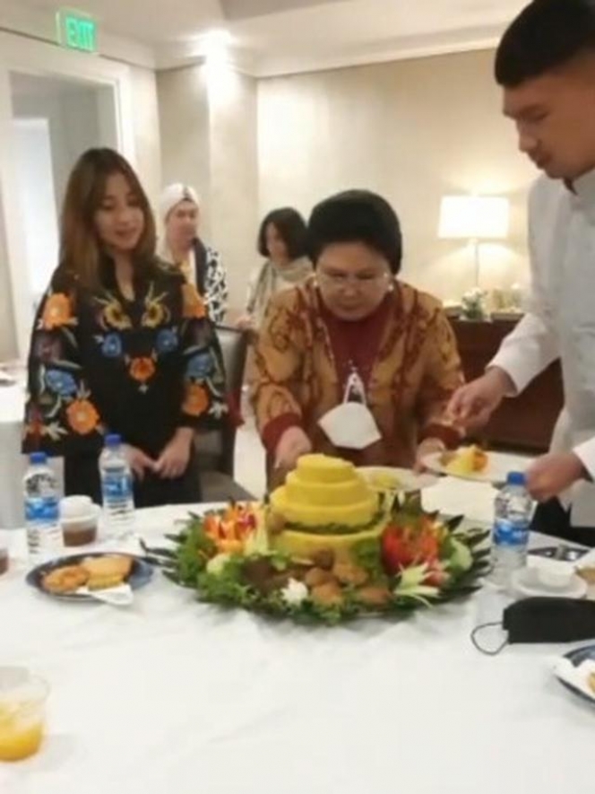 Momen syukuran kelahiran anak Nikita Willy © Instagram Momen syukuran kelahiran anak Nikita Willy © Instagram