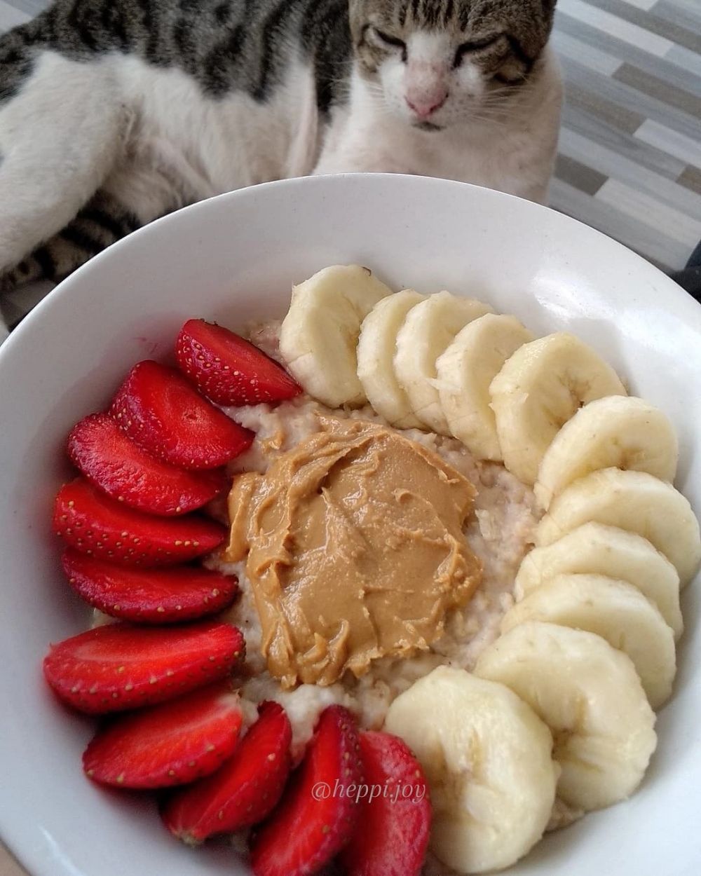 15 Resep menu sahur oatmeal, sehat, simpel, dan mengenyangkan