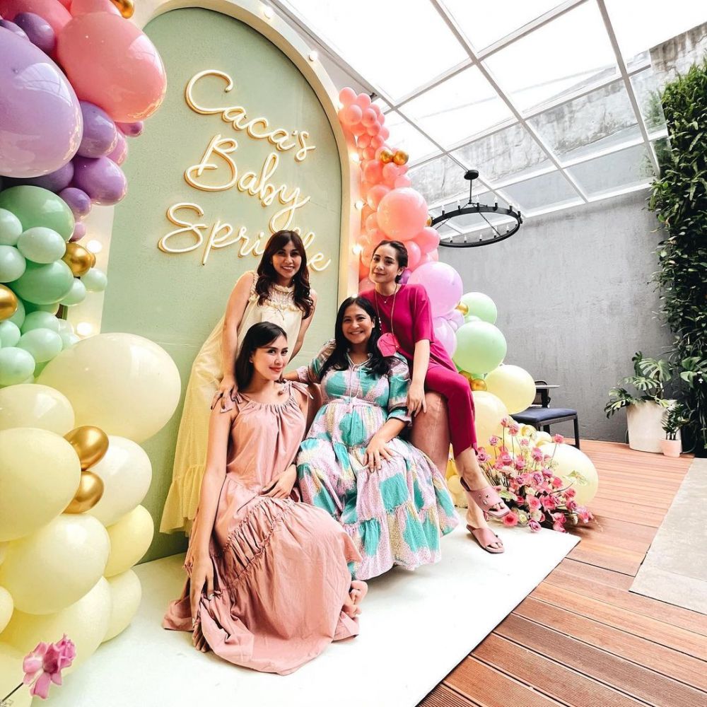 seleb rayakan baby shower kehamilan kedua © berbagai sumber seleb rayakan baby shower kehamilan kedua © berbagai sumber