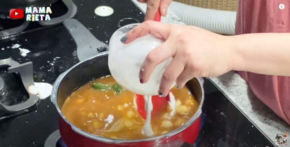 Menu buka puasa khas Nusantara ala 10 seleb, cocok buat keluarga