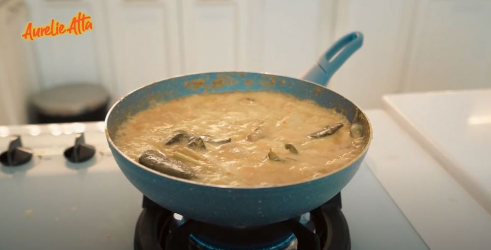 Menu buka puasa khas Nusantara ala 10 seleb, cocok buat keluarga